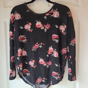 Rue 21 Shirt size S
